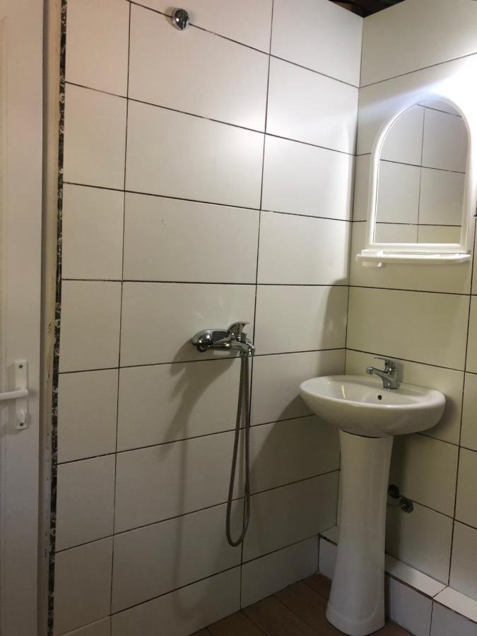 Guest House Ledio Valbone Exterior photo